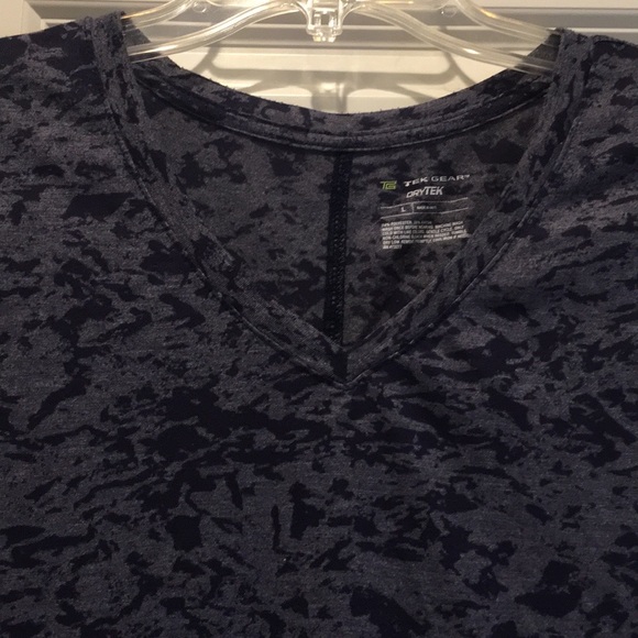 Workout Top - Picture 4 of 11